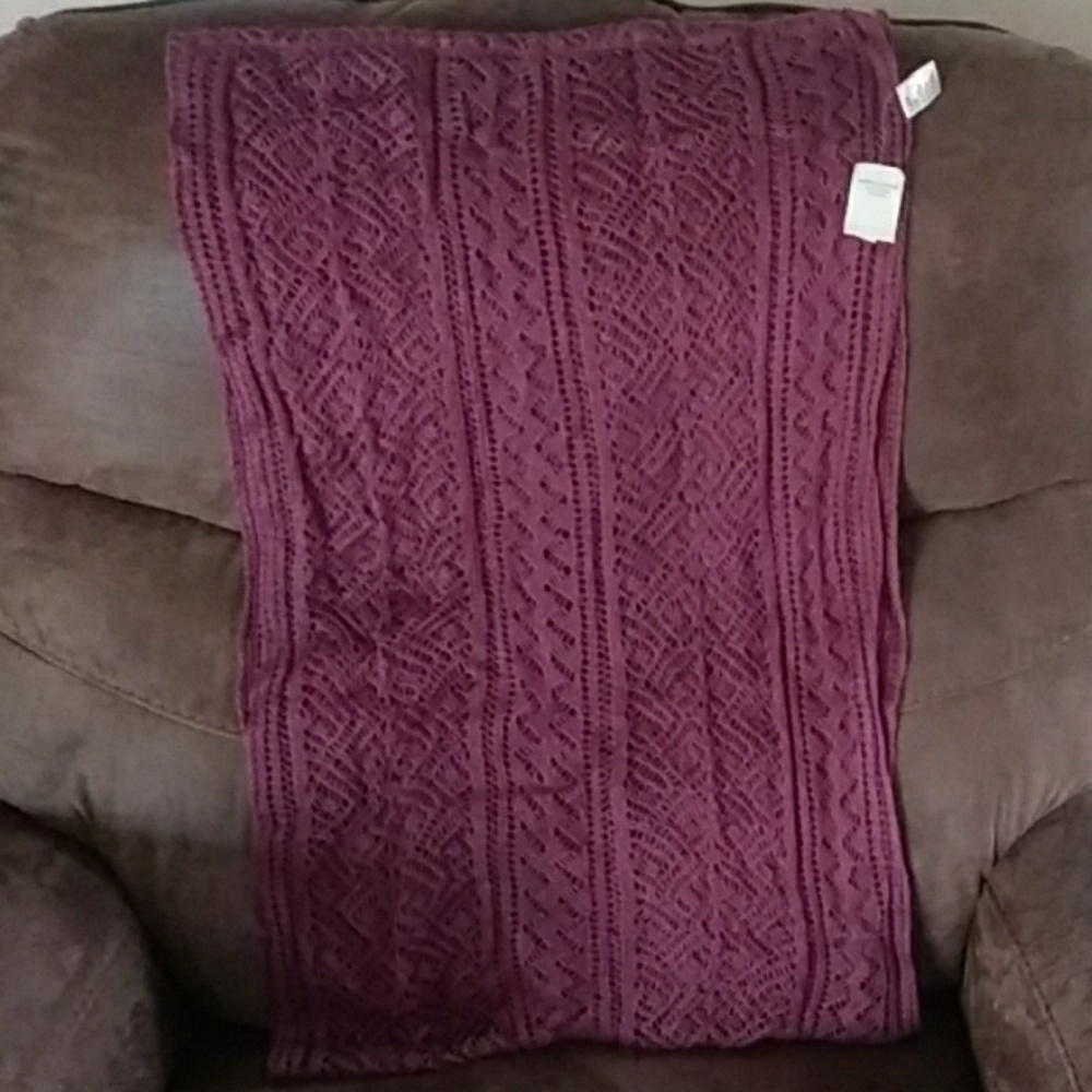 NWT American Eagle infinity scarf